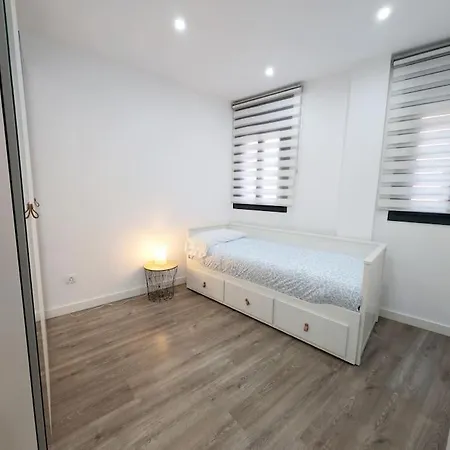 New Flat In The Centre, 10 Min From Bcn Airport Διαμέρισμα Cornellà de Llobregat