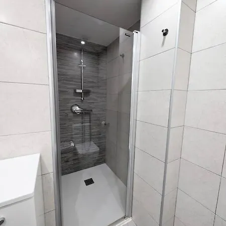 New Flat In The Centre, 10 Min From Bcn Airport Cornellà de Llobregat