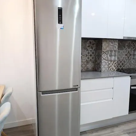 New Flat In The Centre, 10 Min From Bcn Airport Apartment
