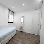 New Flat In The Centre, 10 Min From Bcn Airport *